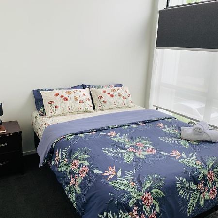 Auckland Homestay Near Airport-Room With En-Suite, Free Parking Papakura Exterior photo